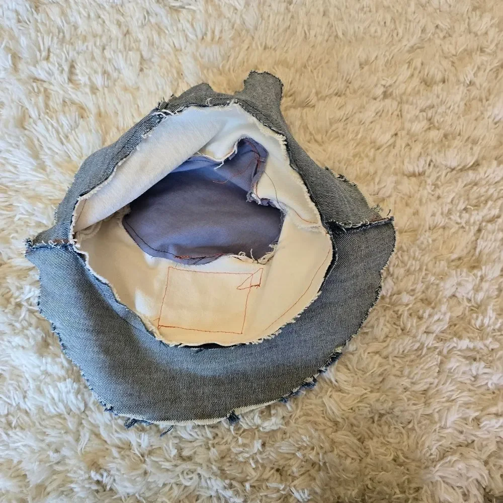 Levi's Denim Bucket‎ Hat - Picture 3 of 5